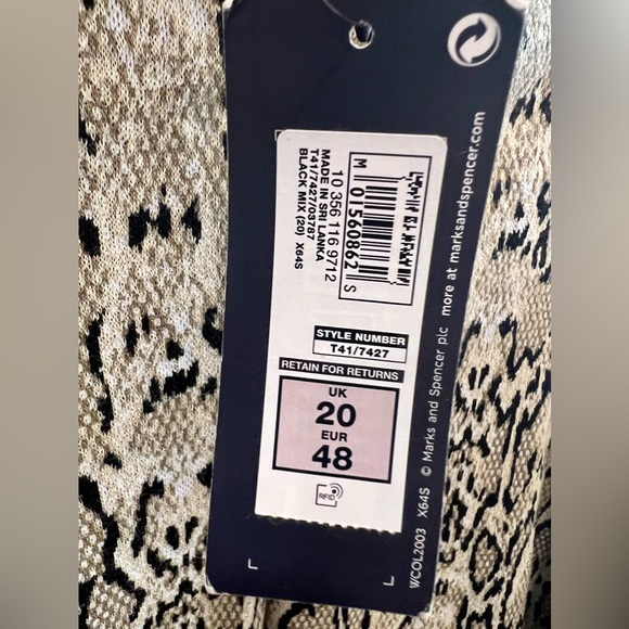 Animal Print Top - Picture 2 of 4